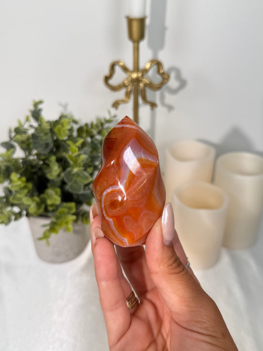 Carnelian Flame (13w)
