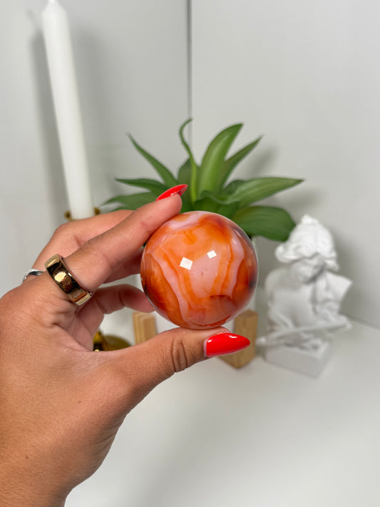 Carnelian sphere (44z)