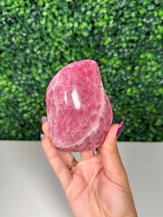 Pink Cobalto Calcite (330)