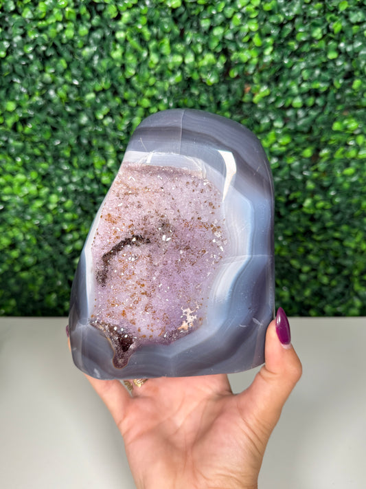 Druzy Agate with Amethyst Cutbase (265)