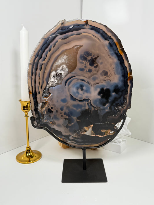Agate on Stand (260)