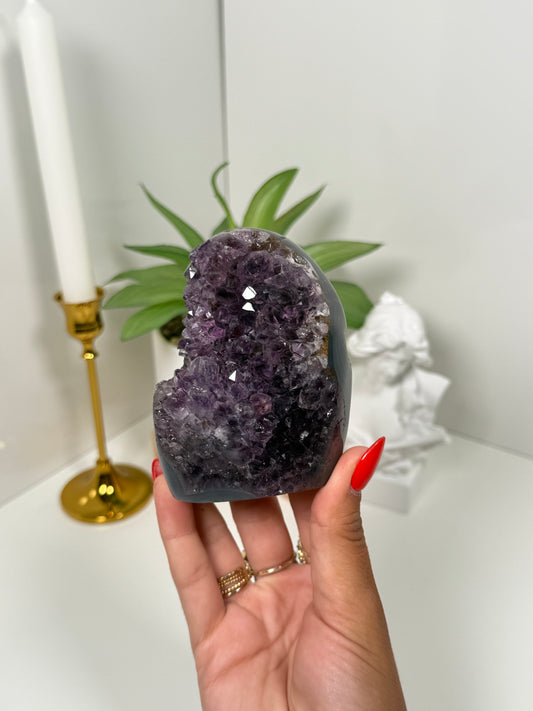 Amethyst Cutbase (65n)