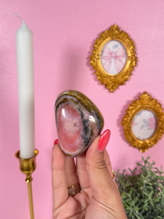 Strawberry Opal Freeform (33w)
